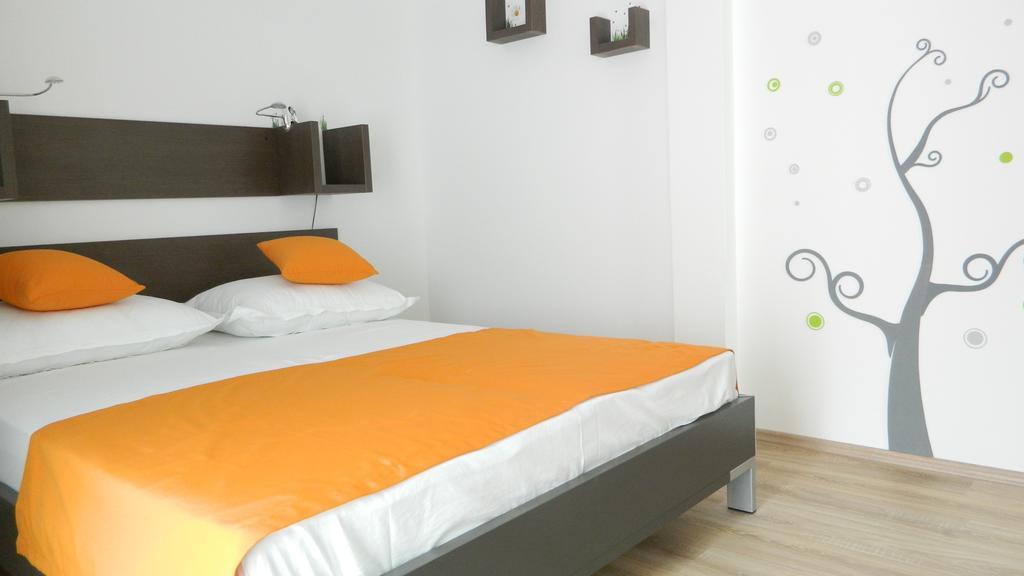 Apartmani Marinovic พอดโกรา ภายนอก รูปภาพ