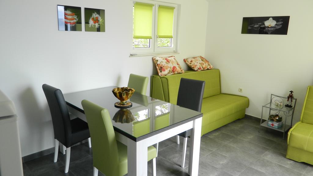 Apartmani Marinovic พอดโกรา ภายนอก รูปภาพ