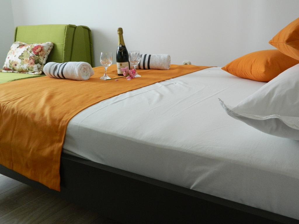 Apartmani Marinovic พอดโกรา ภายนอก รูปภาพ