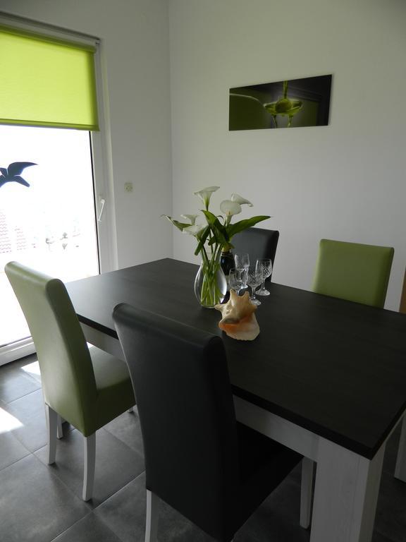 Apartmani Marinovic พอดโกรา ภายนอก รูปภาพ