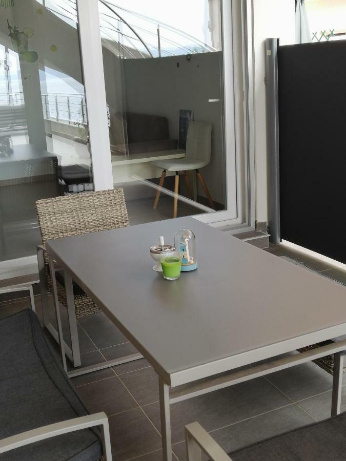 Apartmani Marinovic พอดโกรา ภายนอก รูปภาพ