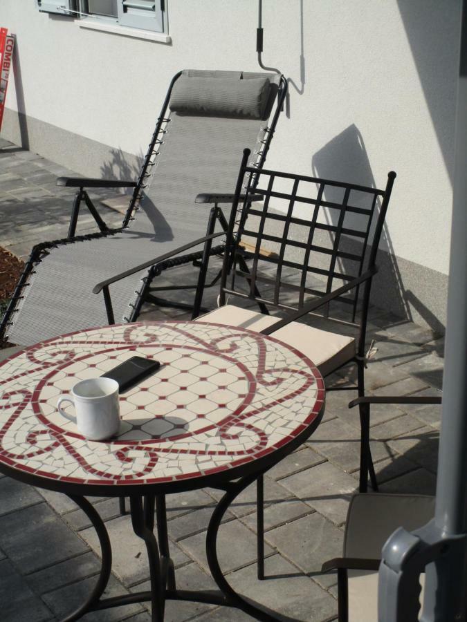 Apartmani Marinovic พอดโกรา ภายนอก รูปภาพ