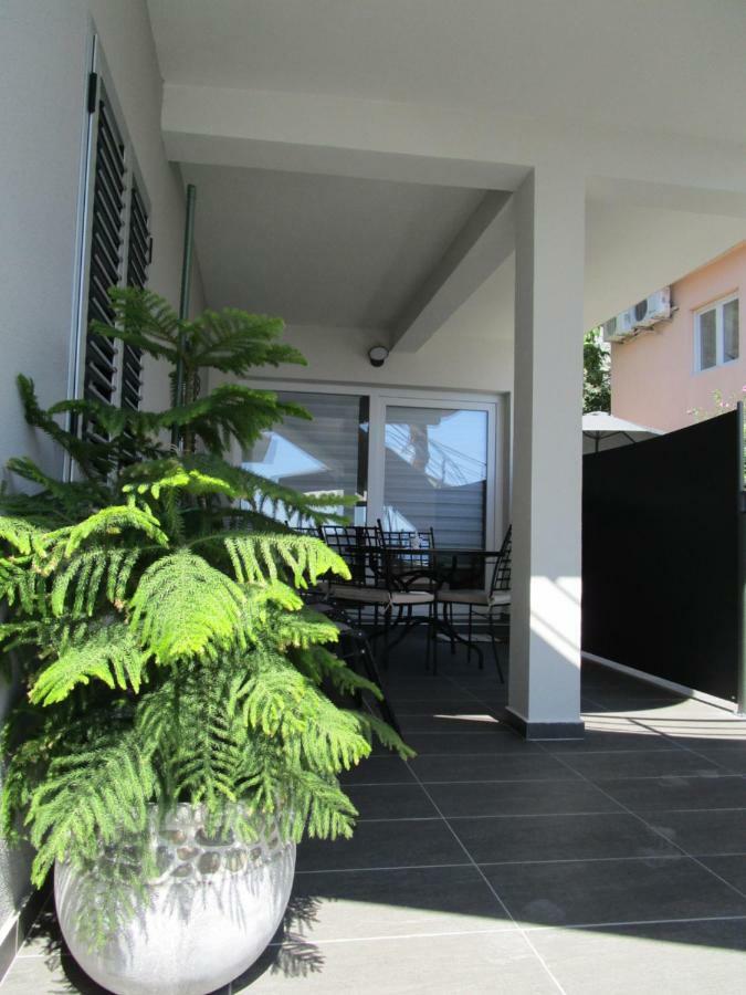 Apartmani Marinovic พอดโกรา ภายนอก รูปภาพ